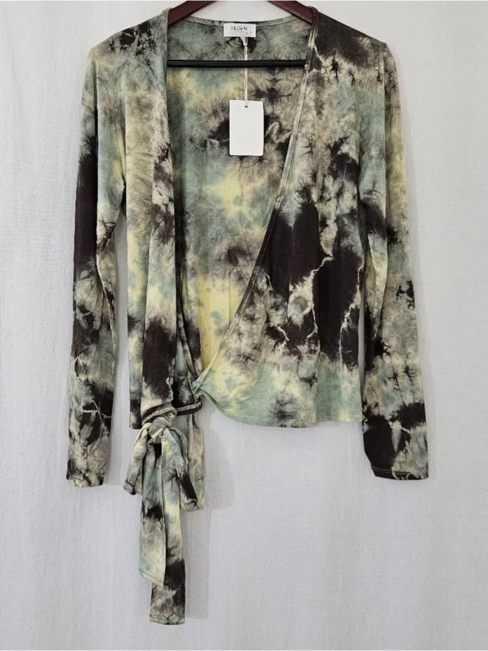 Follow Me Long Sleeve V-Neck Wrap Top in Green & Black Tie
